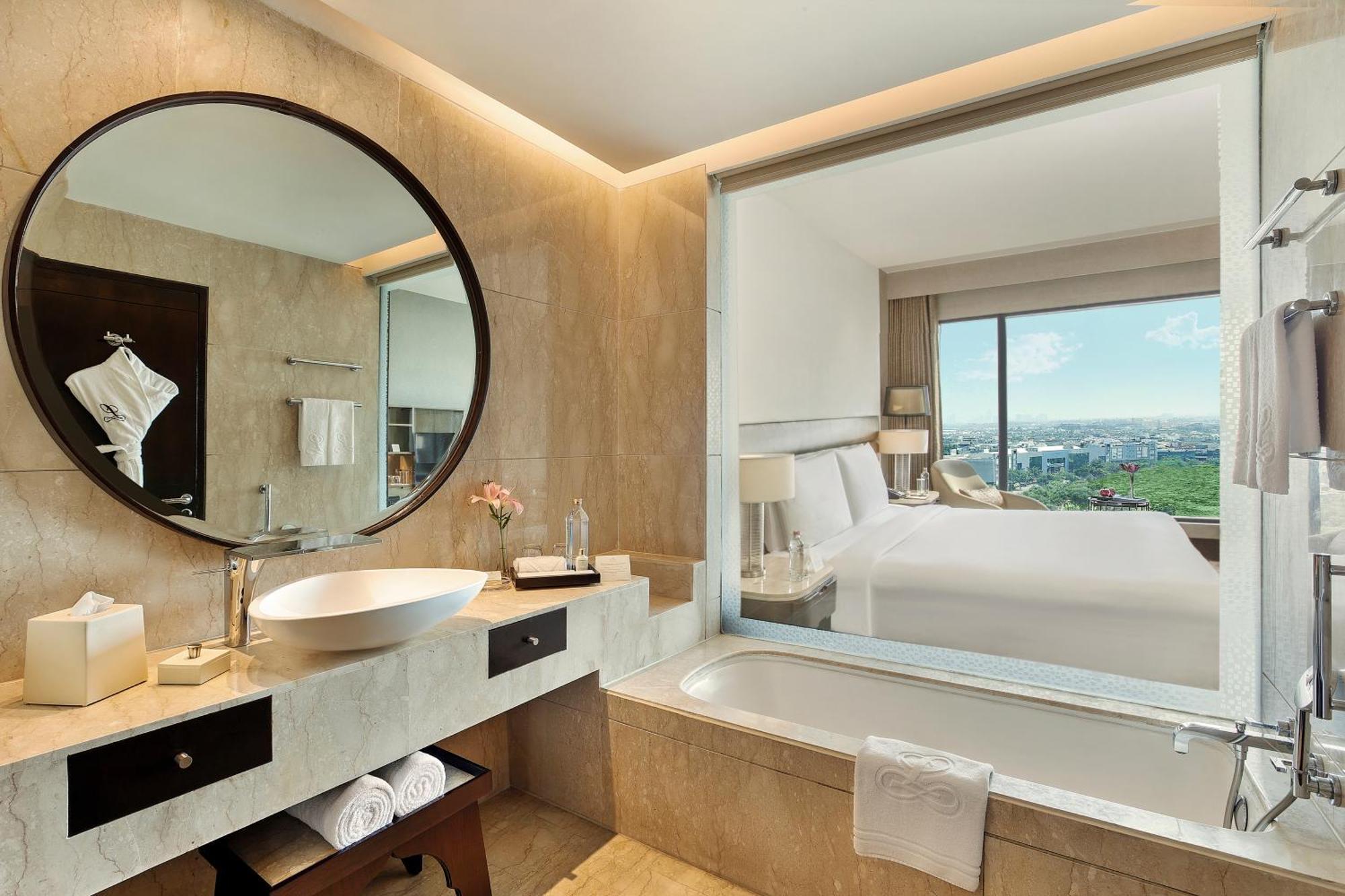 The Leela Ambience Convention Hotel Delhi Νέο Δελχί Εξωτερικό φωτογραφία