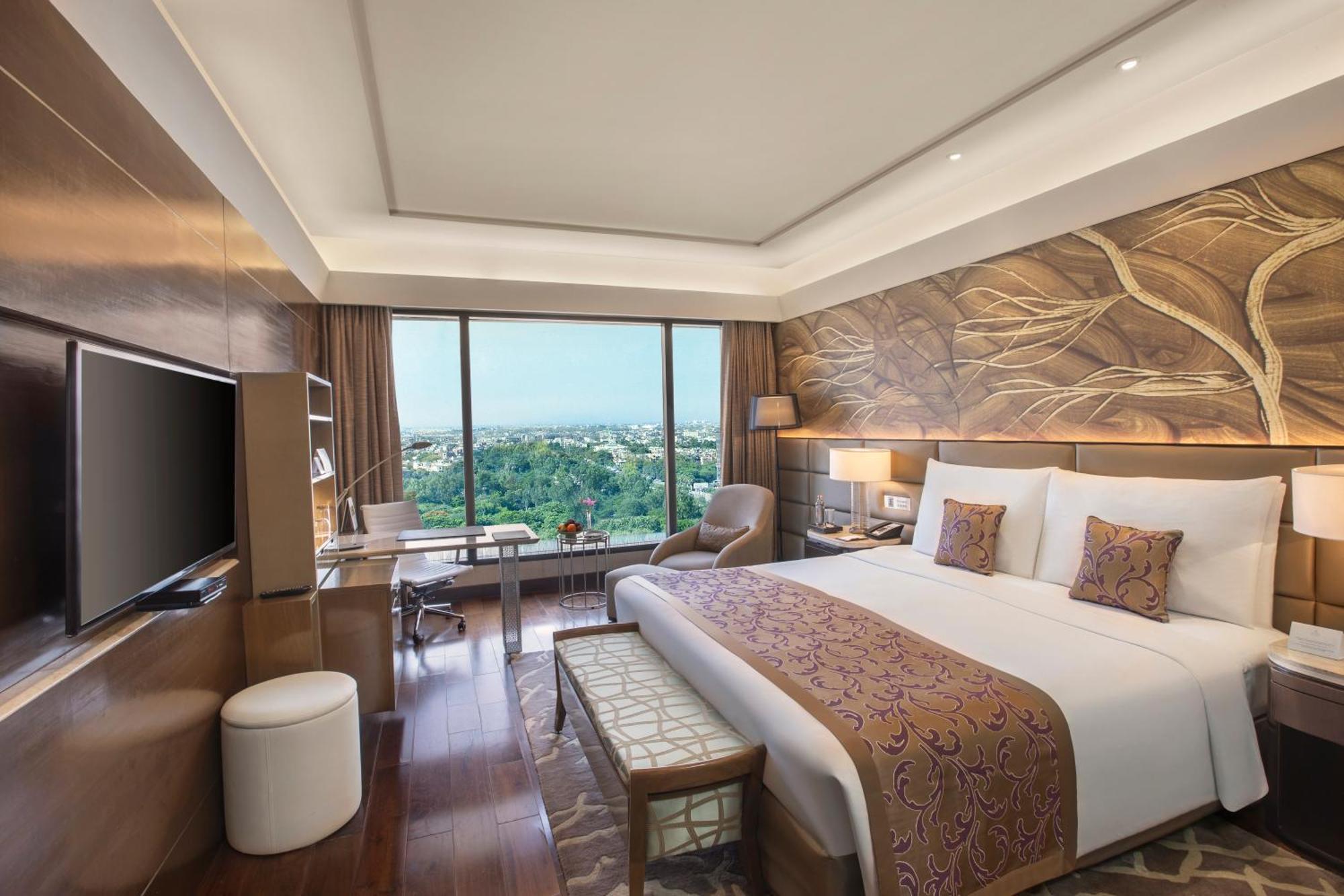 The Leela Ambience Convention Hotel Delhi Νέο Δελχί Εξωτερικό φωτογραφία