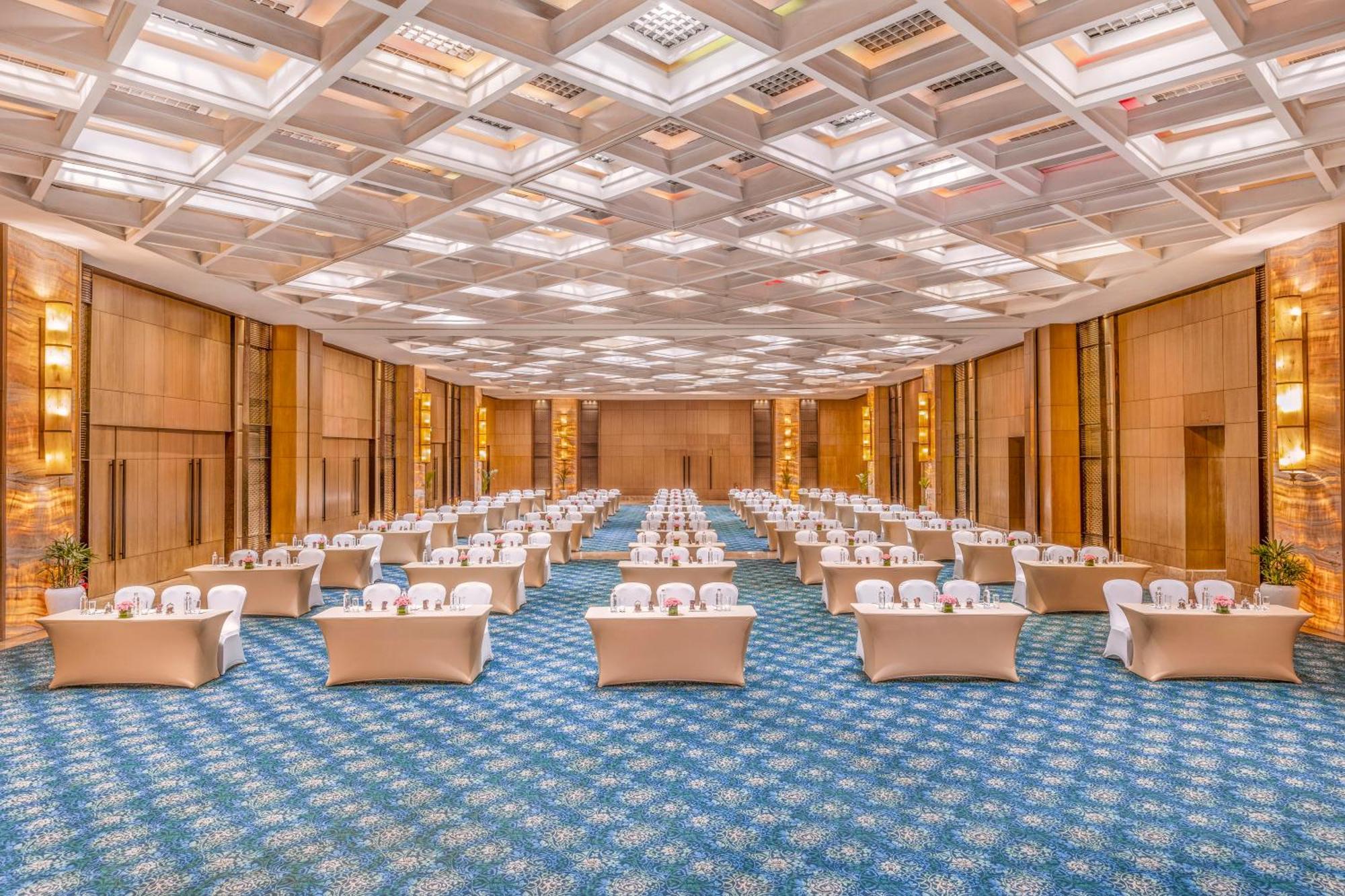 The Leela Ambience Convention Hotel Delhi Νέο Δελχί Εξωτερικό φωτογραφία The Grand Ballroom