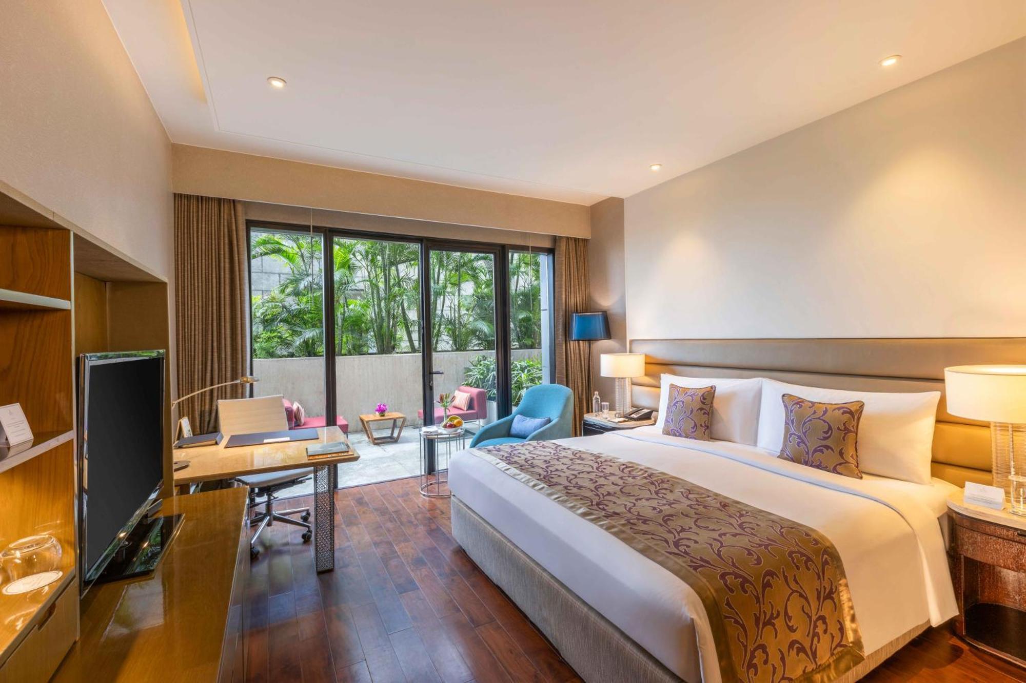 The Leela Ambience Convention Hotel Delhi Νέο Δελχί Εξωτερικό φωτογραφία Deluxe Room