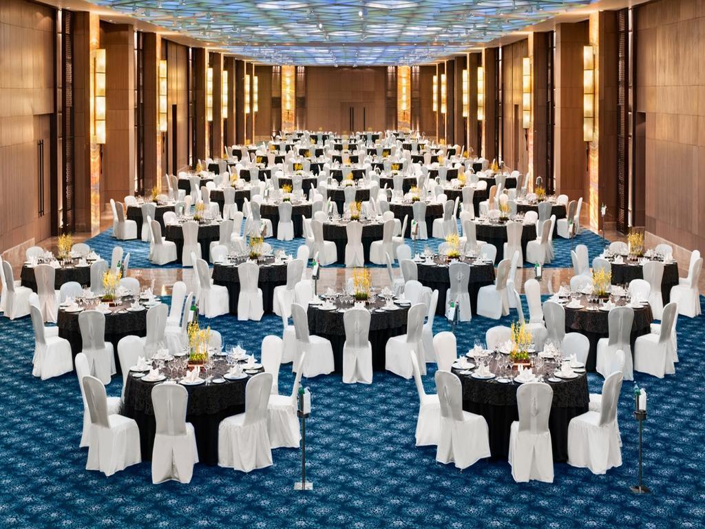 The Leela Ambience Convention Hotel Delhi Νέο Δελχί Εξωτερικό φωτογραφία The Grand Ballroom